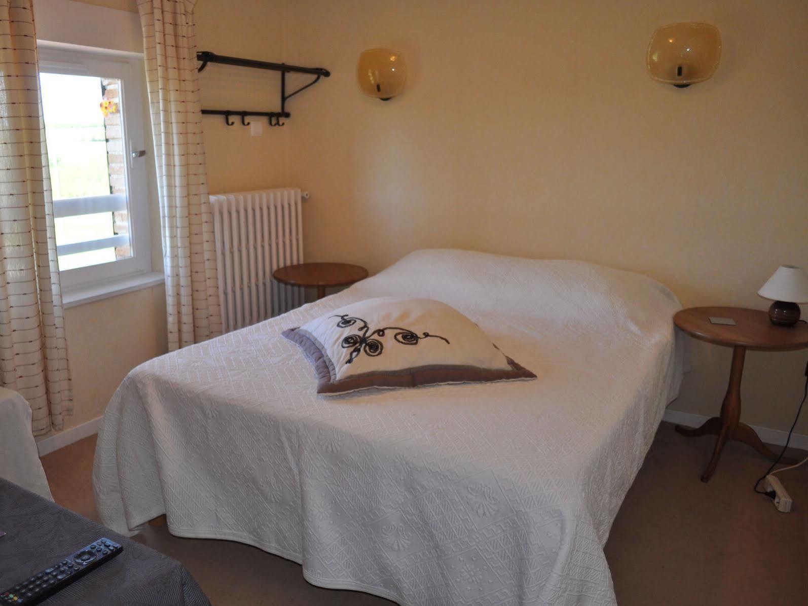 Hotel Aube Nouvelle à Durfort-Lacapelette Extérieur photo